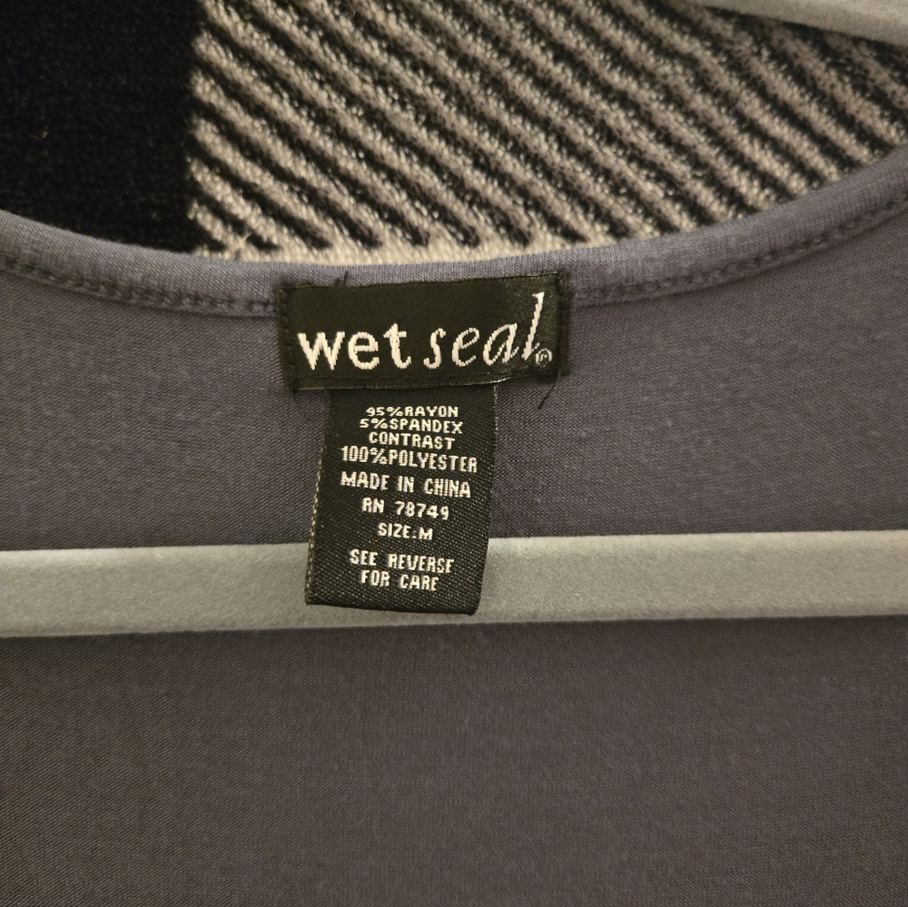 Wet Seal Charcoal Layered Tank Top - Picture 2 of 3